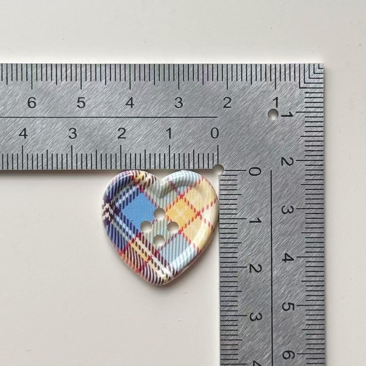 Cute Style Plaid Heart Button